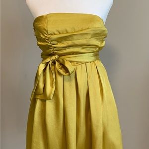 Beautiful golden strapless mini dress by Ya